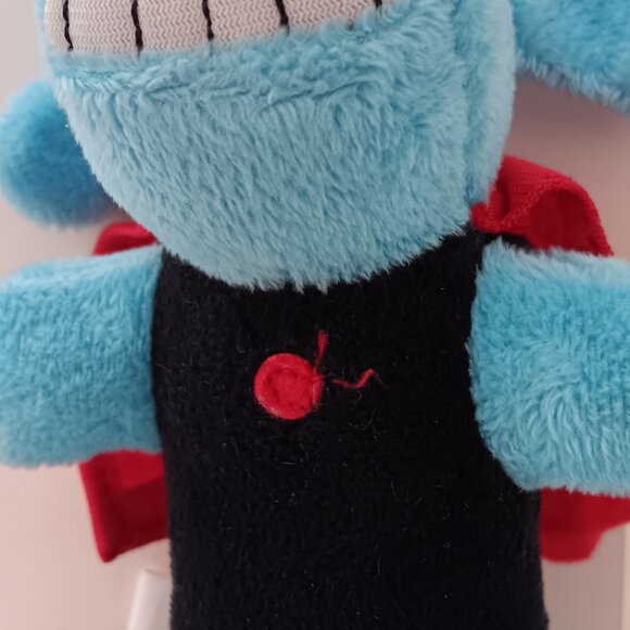 Multipet Vampire Plush Dog Toy with Squeaker NWOT - Picture 11 of 14